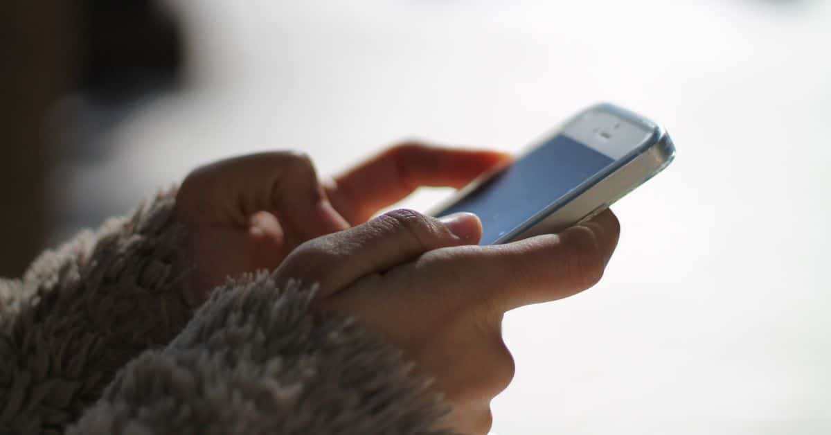 השפעת ESIM על איכות השיחה והאינטרנט בחול
